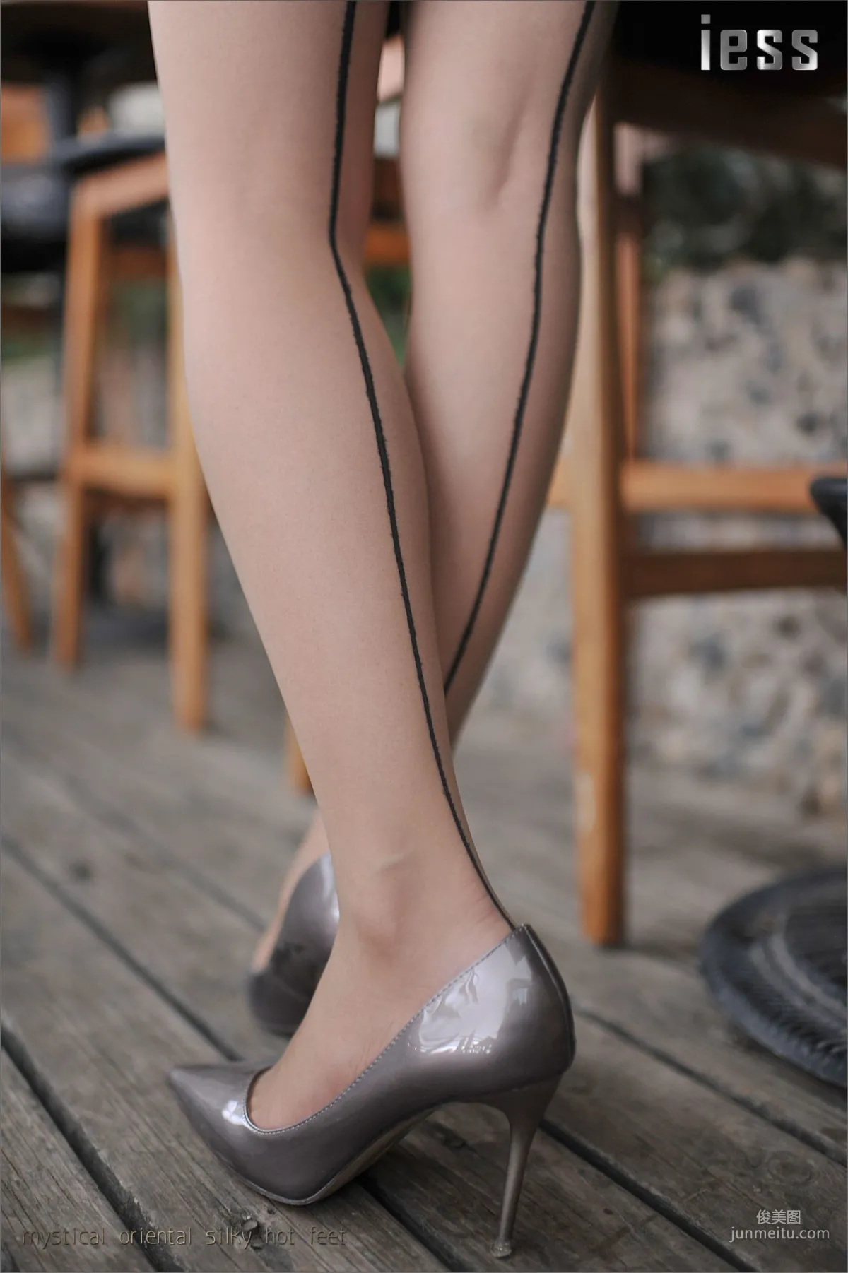 Silk Stockings Bento 025 Xiao Xue Professional White-Collar Flesh Stockings and Thin High Heels II [IESS] Photo Set photo 27