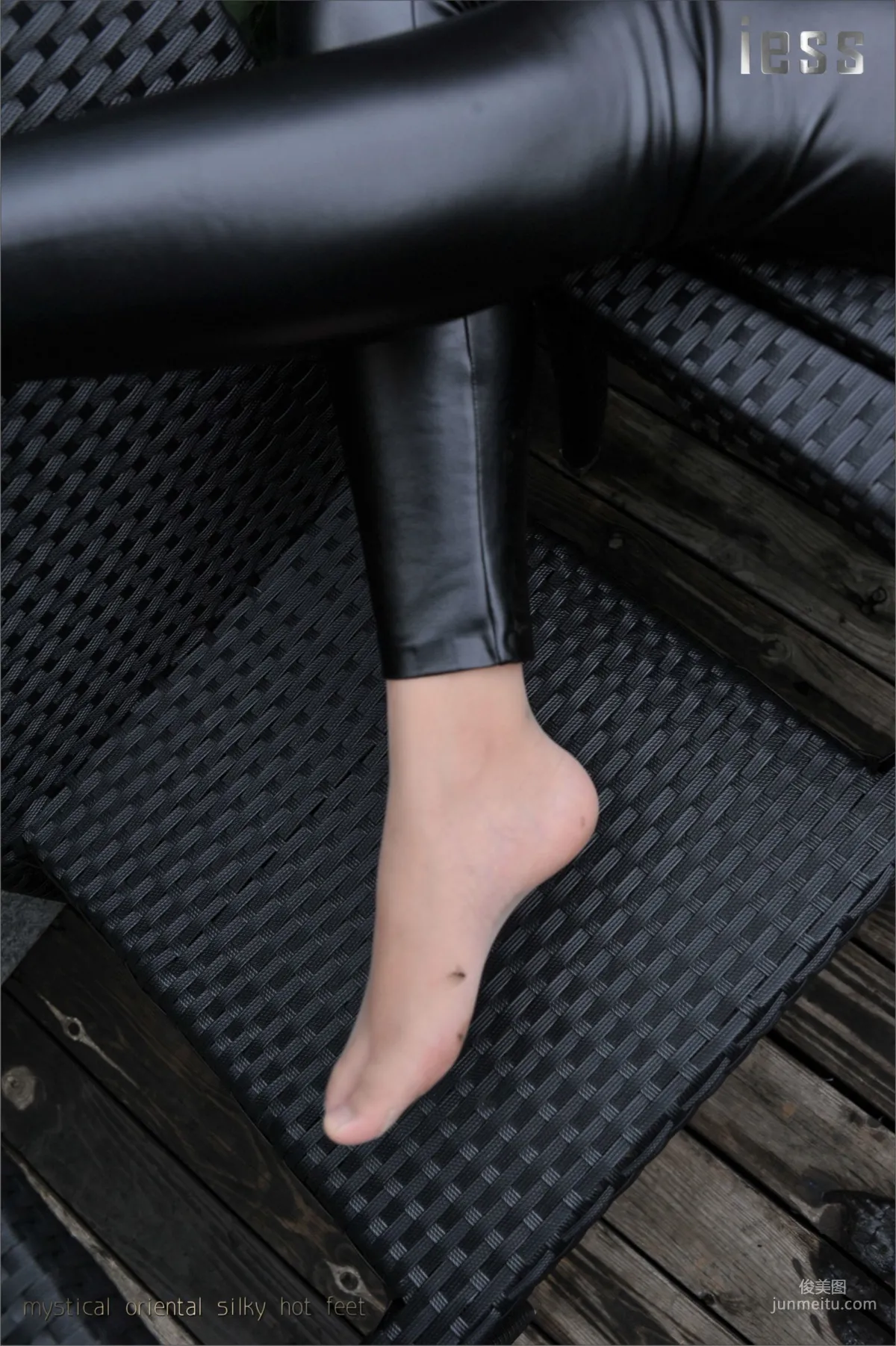 Yang Yang: IESS No. 021 photo 26