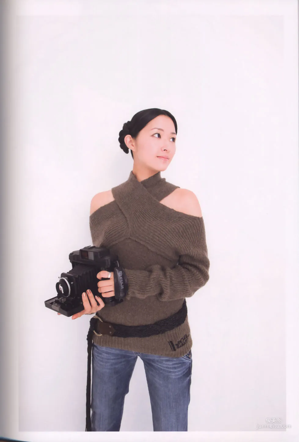 Rie Tanaka, Irodo Ri E [PhotoBook] Photo Set photo 73