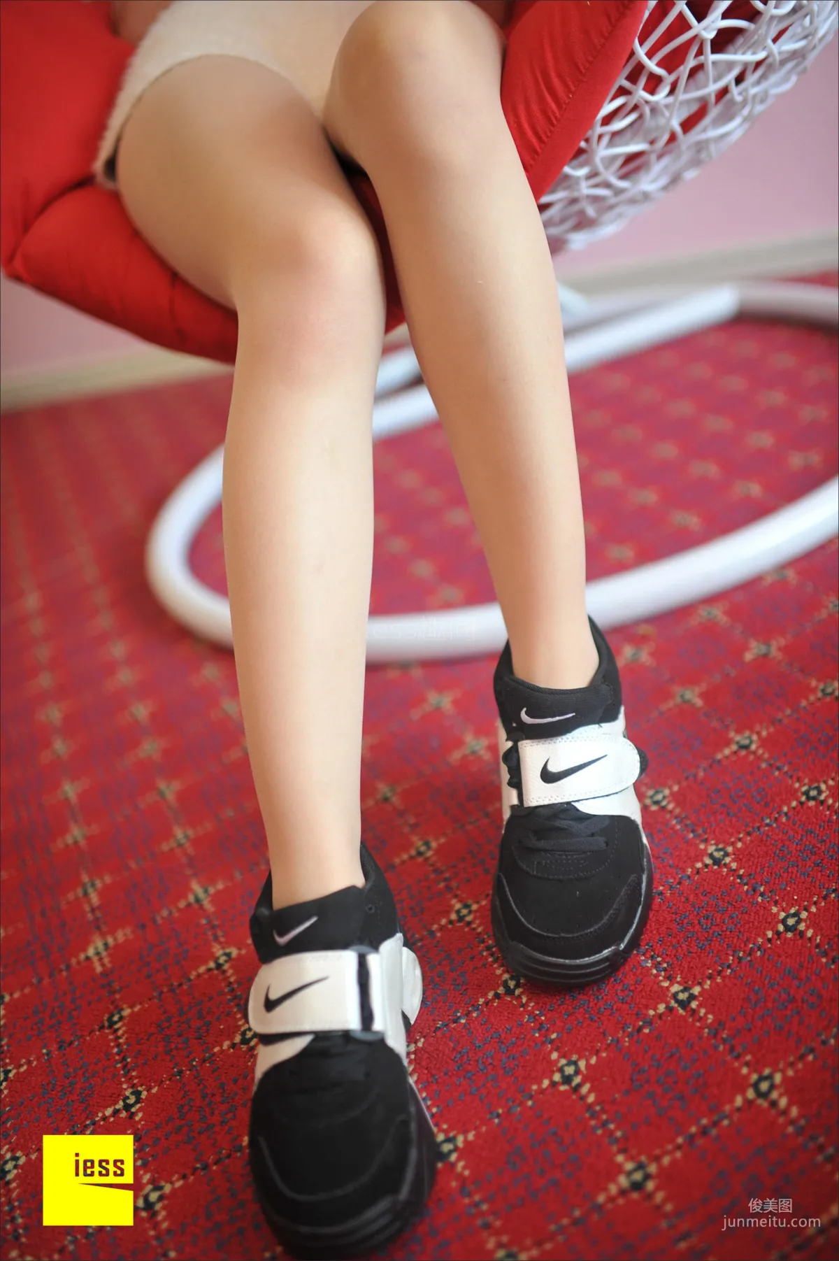 Silk Stockings Bento 003 Chu Chu, Stockings and Sneakers [IESS] Photo Set photo 16
