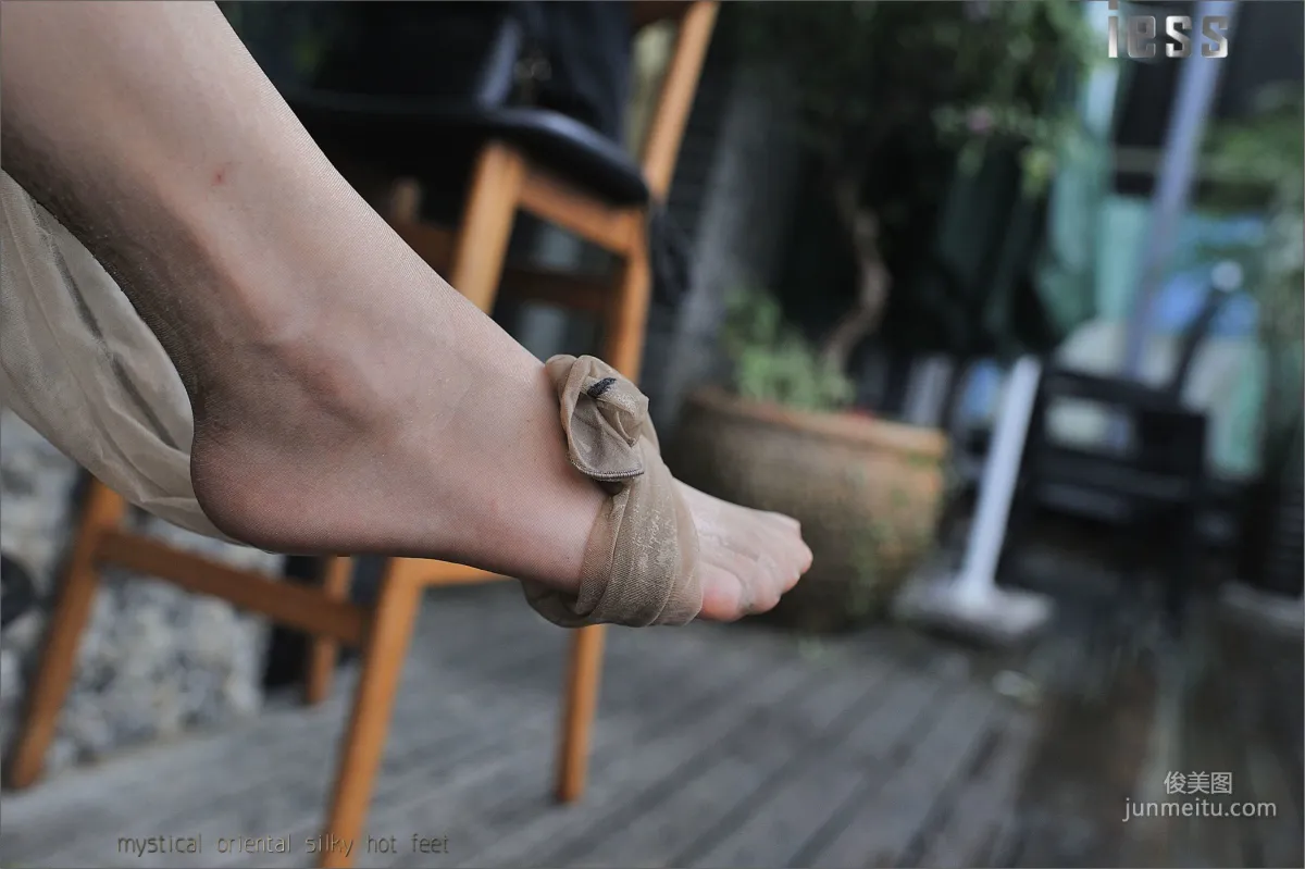 Silk Stockings Bento 025 Xiao Xue Professional White-Collar Flesh Stockings and Thin High Heels II [IESS] Photo Set photo 41