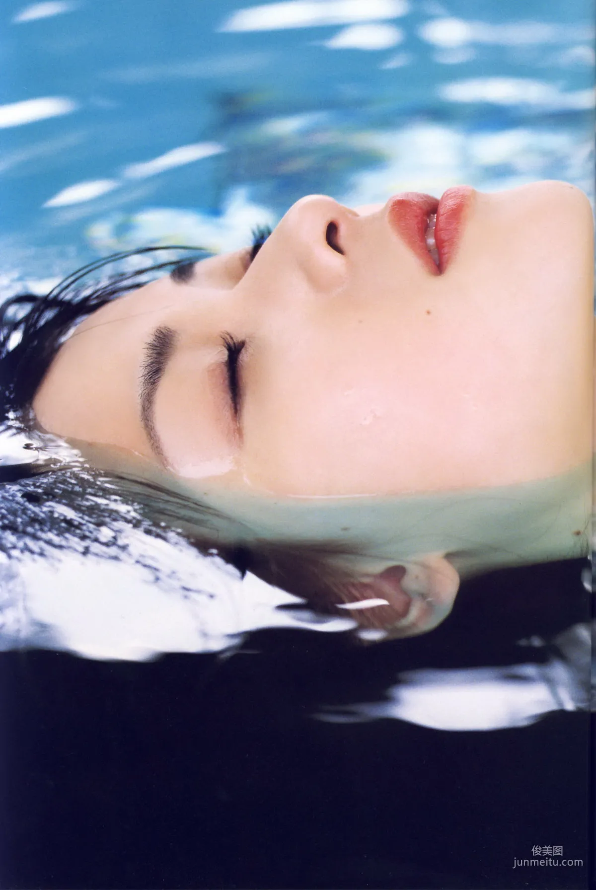 矢島舞美《舞美》 [PhotoBook] 写真集39