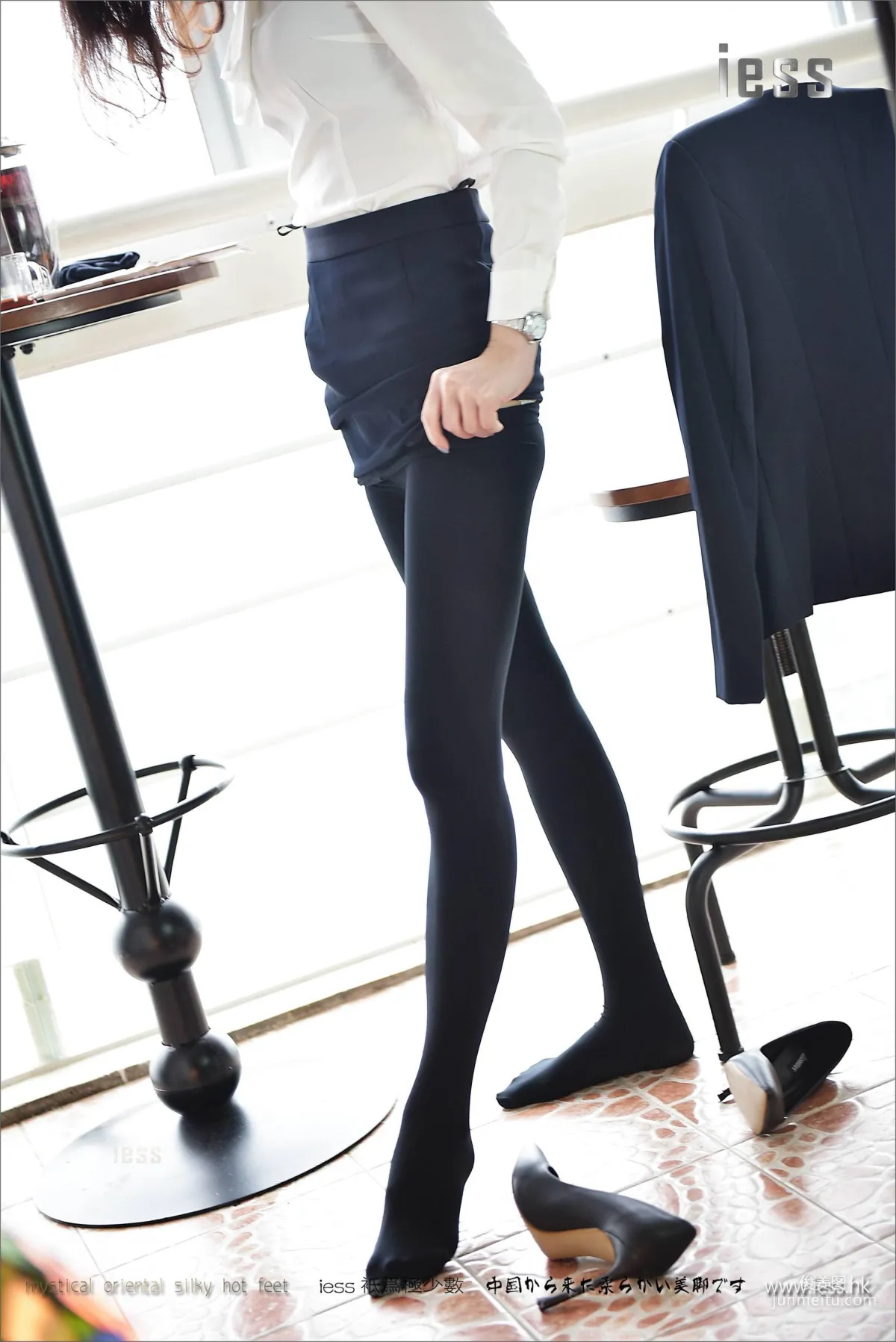 Silk Feet Bento 103 Xiao Liu, The Unsatisfied Thick Black Stockings [IESS] Photo Set photo 15
