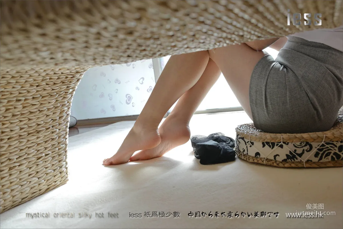 Silk Stockings Bento 111 Xiao Xi, Stockings Off Continuous Photos [IESS] Photo Set photo 29