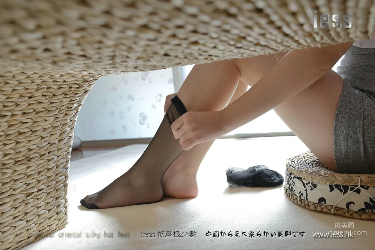 Silk Stockings Bento 111 Xiao Xi, Stockings Off Continuous Photos [IESS] Photo Set photo 17