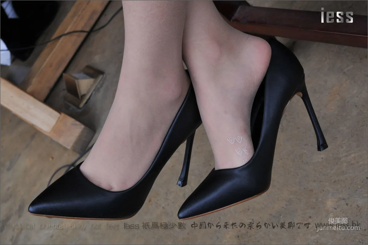 Silk Stockings Bento 057 Xiao C "Ultra Thin Nude Stockings and Black High Heels" [IESS] Photo Set photo 59
