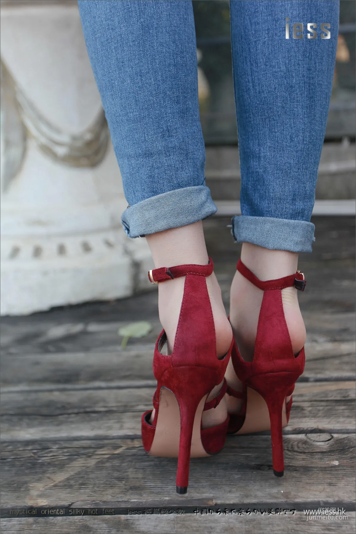 Silk Stockings Bento 102 Jia Ye, Fairy Brand Jeans and High Heels with Flesh Stockings [IESS] Photo Set photo 47