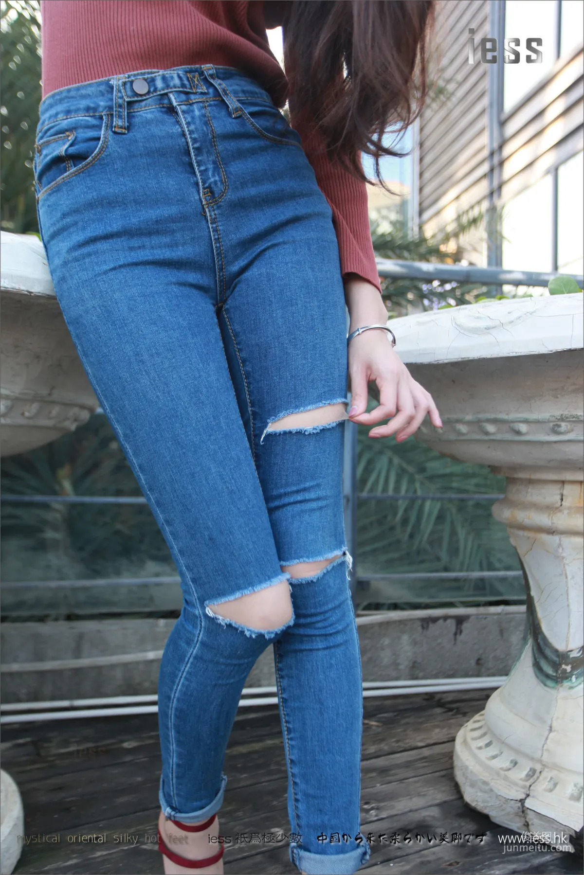 Silk Stockings Bento 102 Jia Ye, Fairy Brand Jeans and High Heels with Flesh Stockings [IESS] Photo Set photo 53