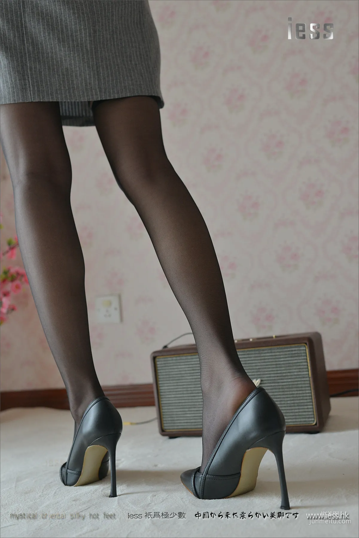 Silk Legs Bento 095 Xiao Xiao, Black Stockings Queen [IESS] Photo Set photo 79