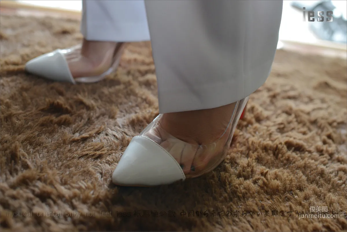 Silk Feet Bento 058 Xuan Nian Collection - Bare Feet High Heels [IESS] Photo Set photo 45