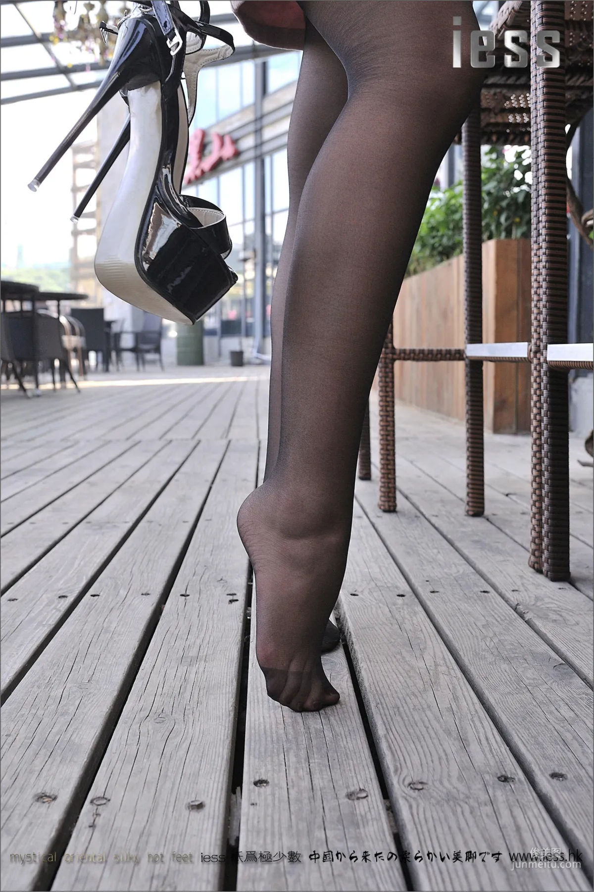 Silk Stockings Bento 074 Xin Yue Black Stockings and Ultra High Heel Sandals [IESS] Photo Set photo 99