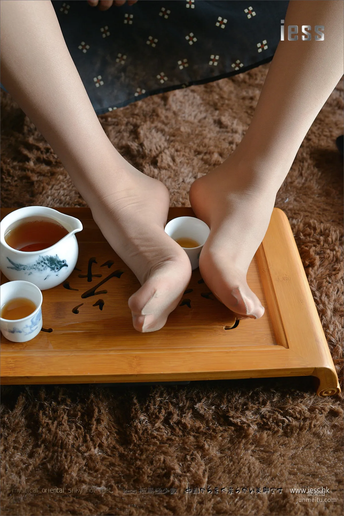 丝足便当068 小C 《请茶》[IESS异思趣向] 写真集2