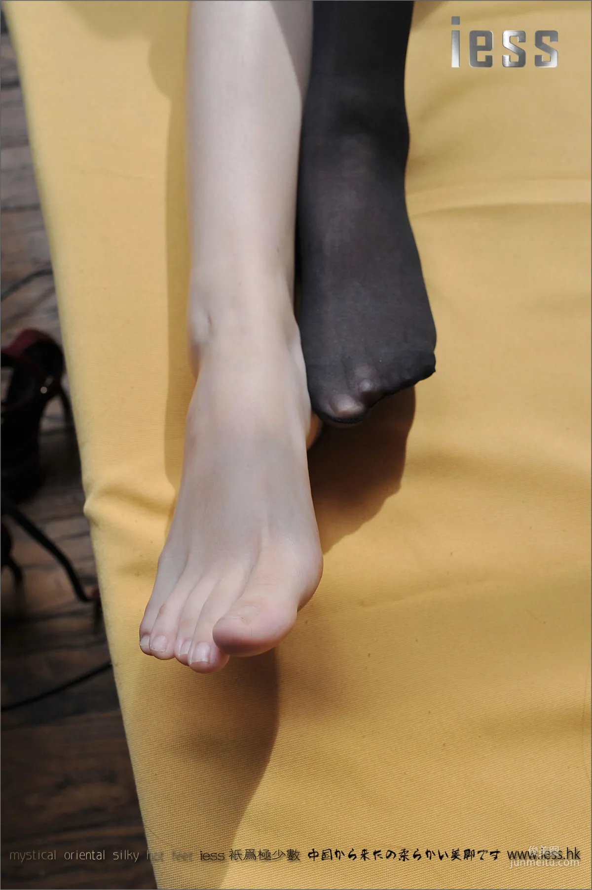 丝足便当047 小夕 《少女的腿（足）》[IESS异思趣向] 写真集82