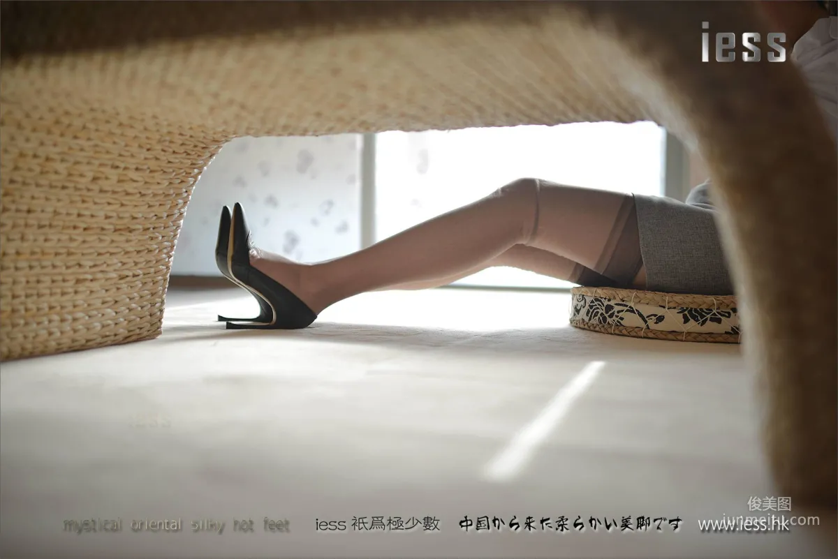 Silk Stockings Bento 111 Xiao Xi, Stockings Off Continuous Photos [IESS] Photo Set photo 54