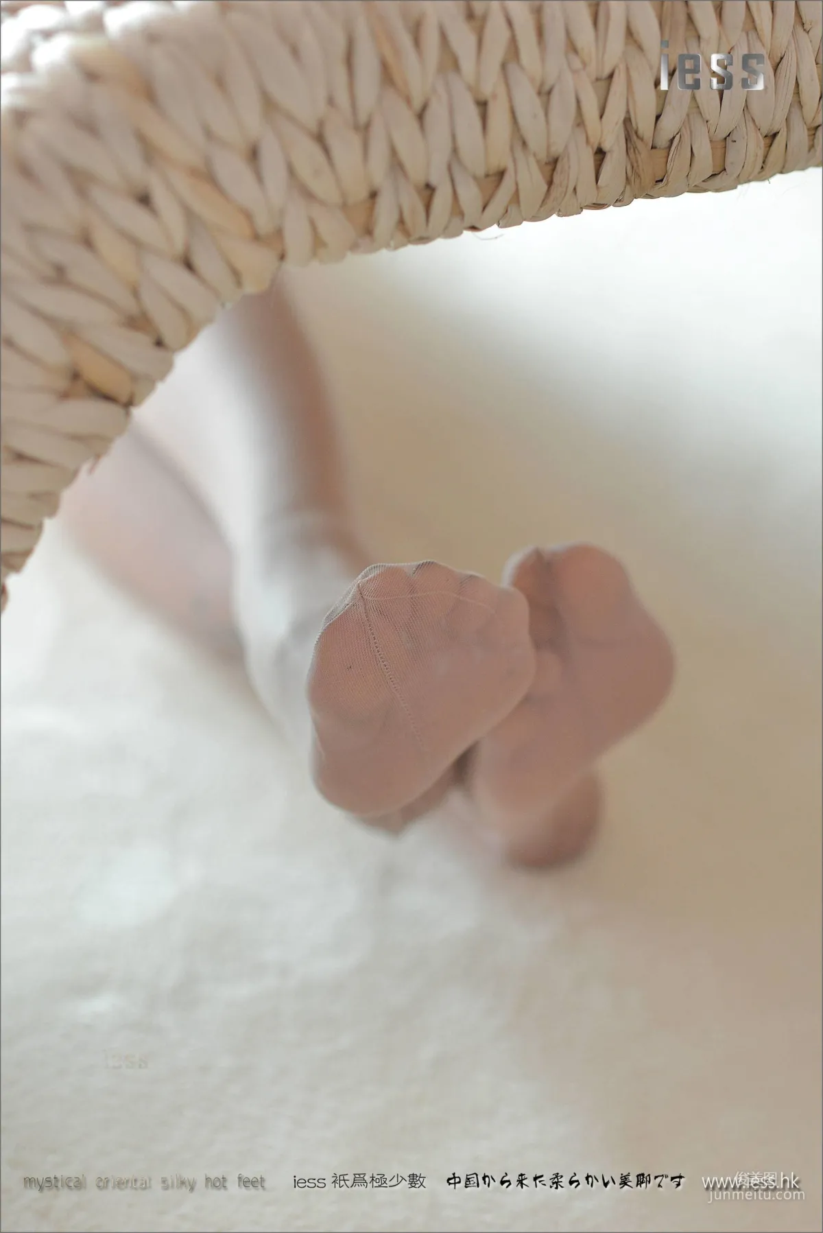 Silk Feet Bento 107 Xiao Xiao, Non-Stretch Pure Nylon Stockings [IESS] Photo Set photo 63