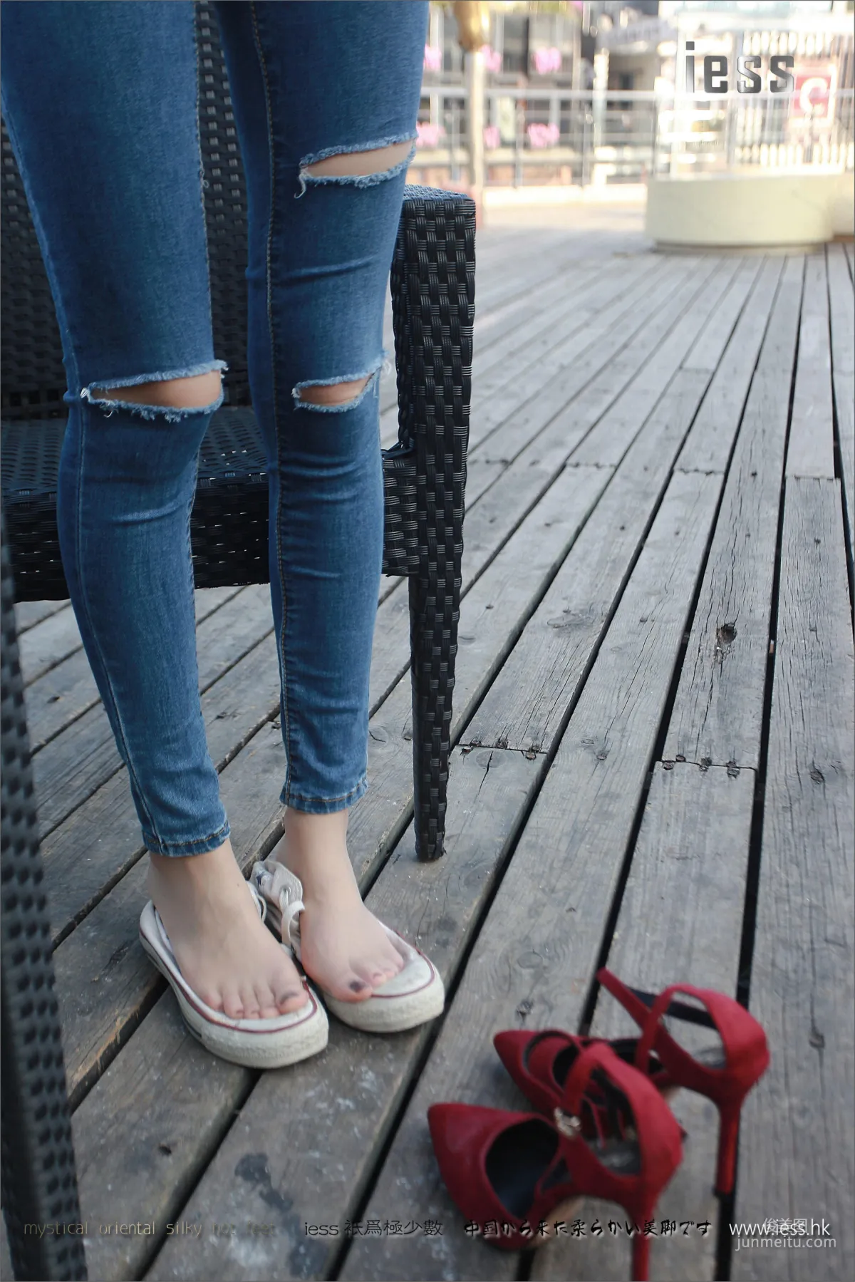 Silk Stockings Bento 102 Jia Ye, Fairy Brand Jeans and High Heels with Flesh Stockings [IESS] Photo Set photo 78