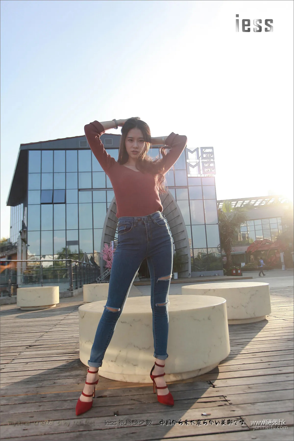 Silk Stockings Bento 102 Jia Ye, Fairy Brand Jeans and High Heels with Flesh Stockings [IESS] Photo Set photo 73