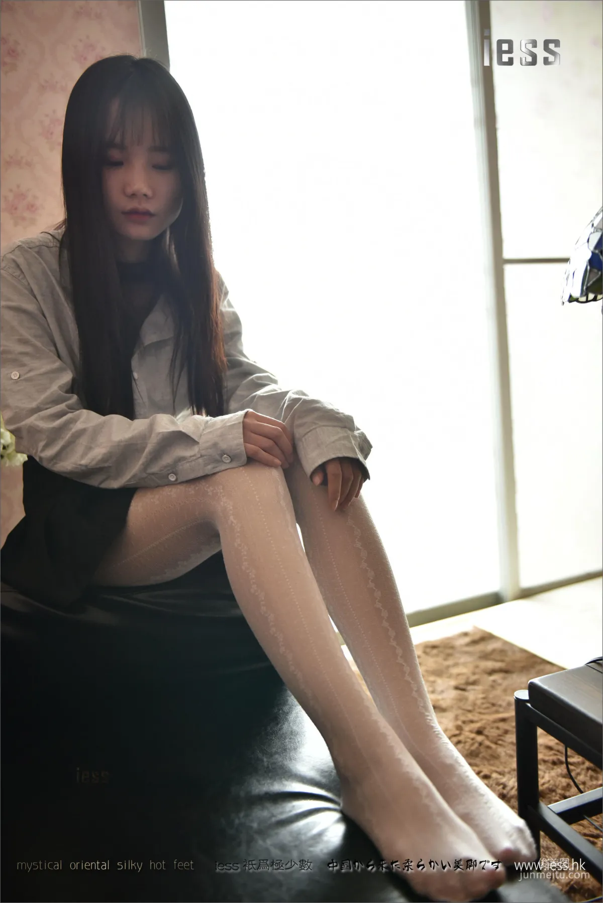 Silk Stockings Bento 097 Qi Qi, Qi Qi's Lace Pantyhose [IESS] Photo Set photo 30
