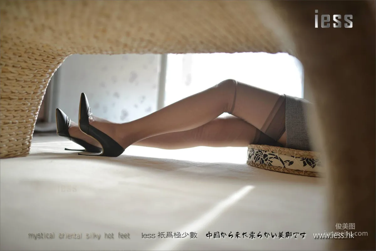 Silk Stockings Bento 111 Xiao Xi, Stockings Off Continuous Photos [IESS] Photo Set photo 53