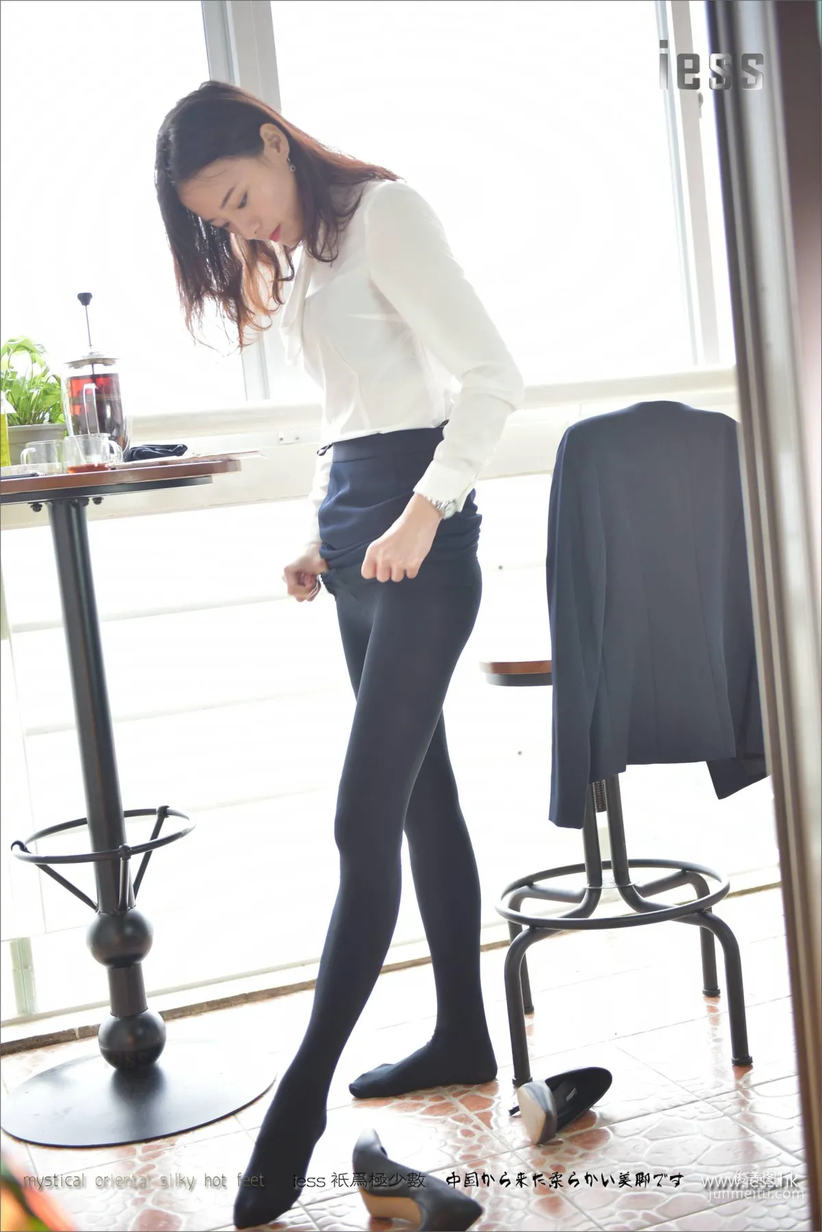 Silk Feet Bento 103 Xiao Liu, The Unsatisfied Thick Black Stockings [IESS] Photo Set photo 18