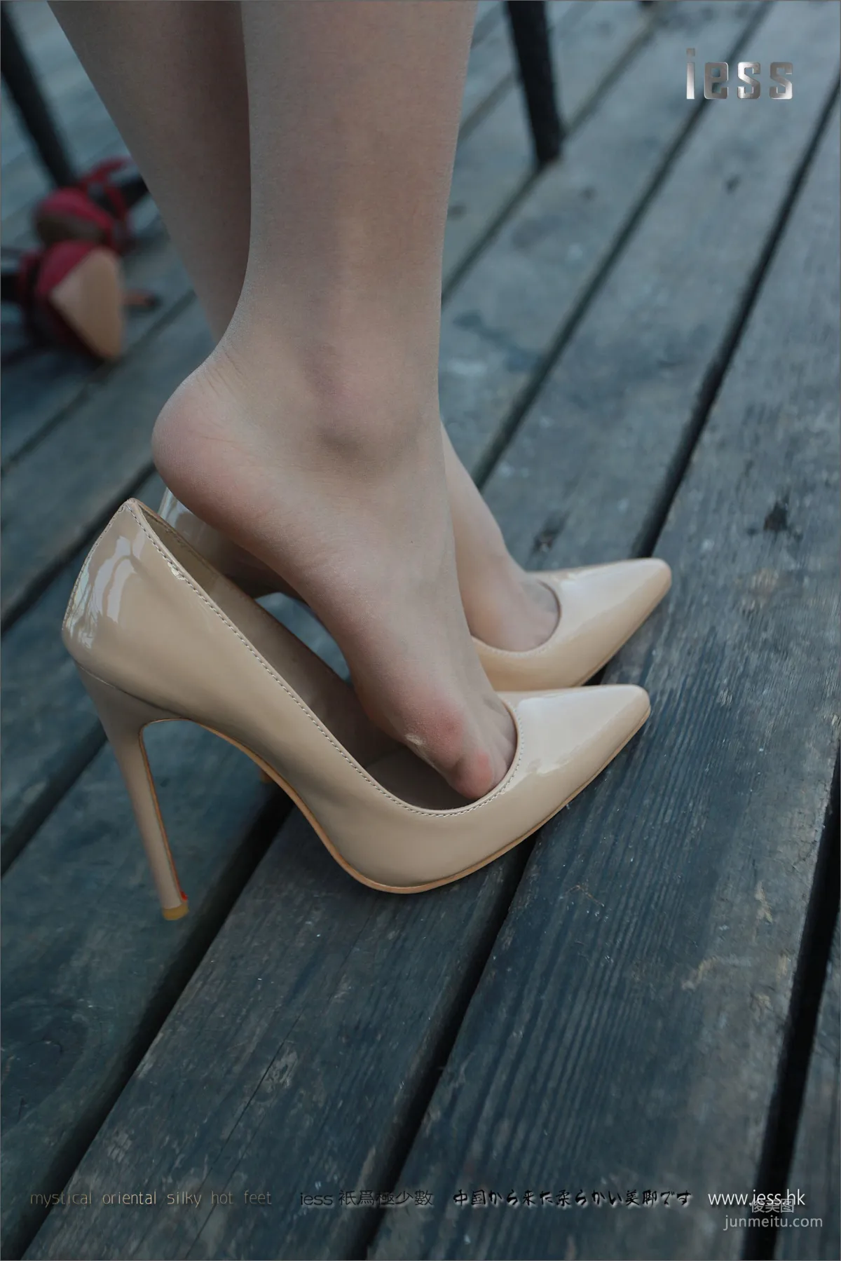 Silk Feet Bento 075 Jia Jia Jia Jia's Ultra-Sheer Flesh Stockings [IESS] Photo Set photo 13