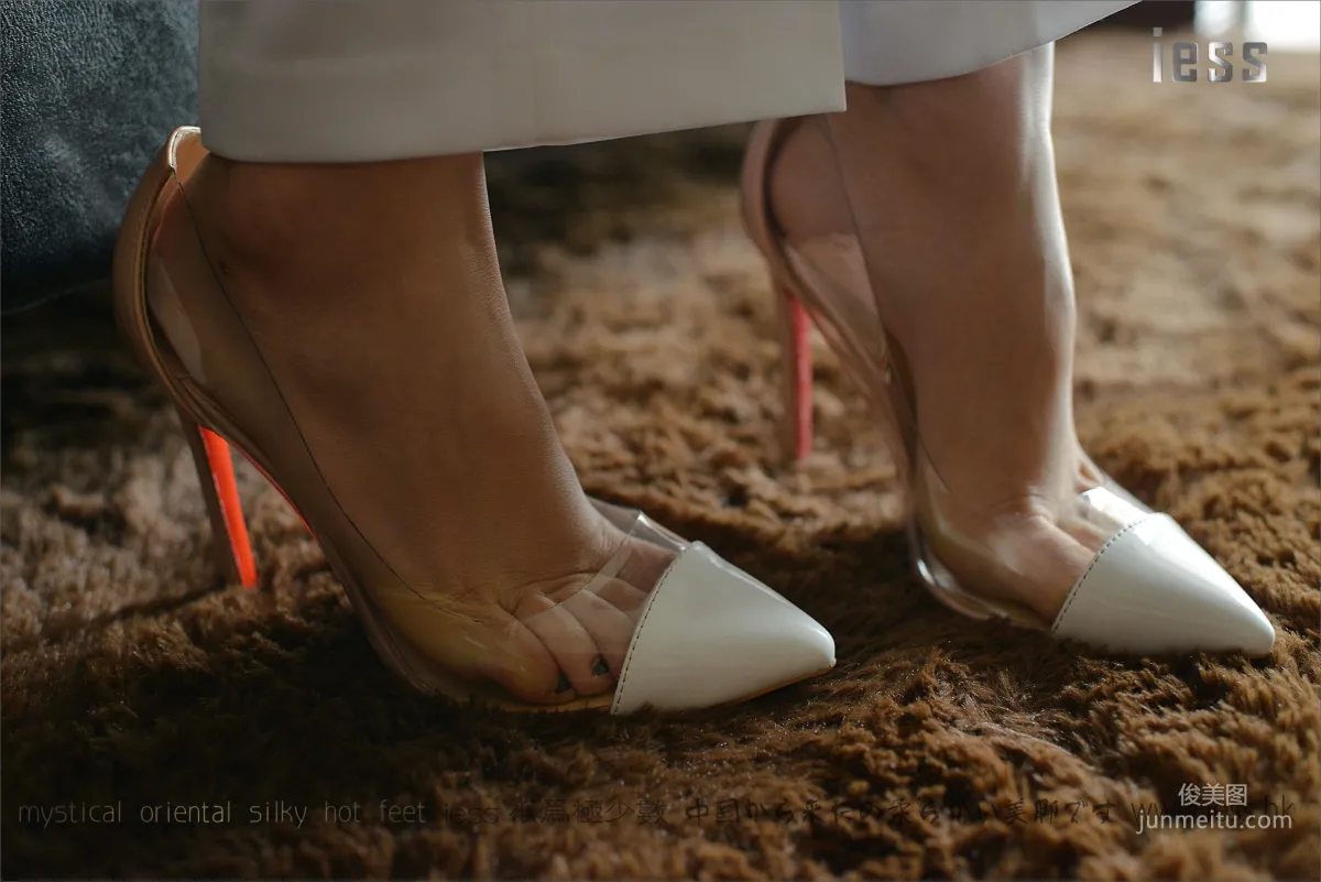 Silk Feet Bento 058 Xuan Nian Collection - Bare Feet High Heels [IESS] Photo Set photo 82