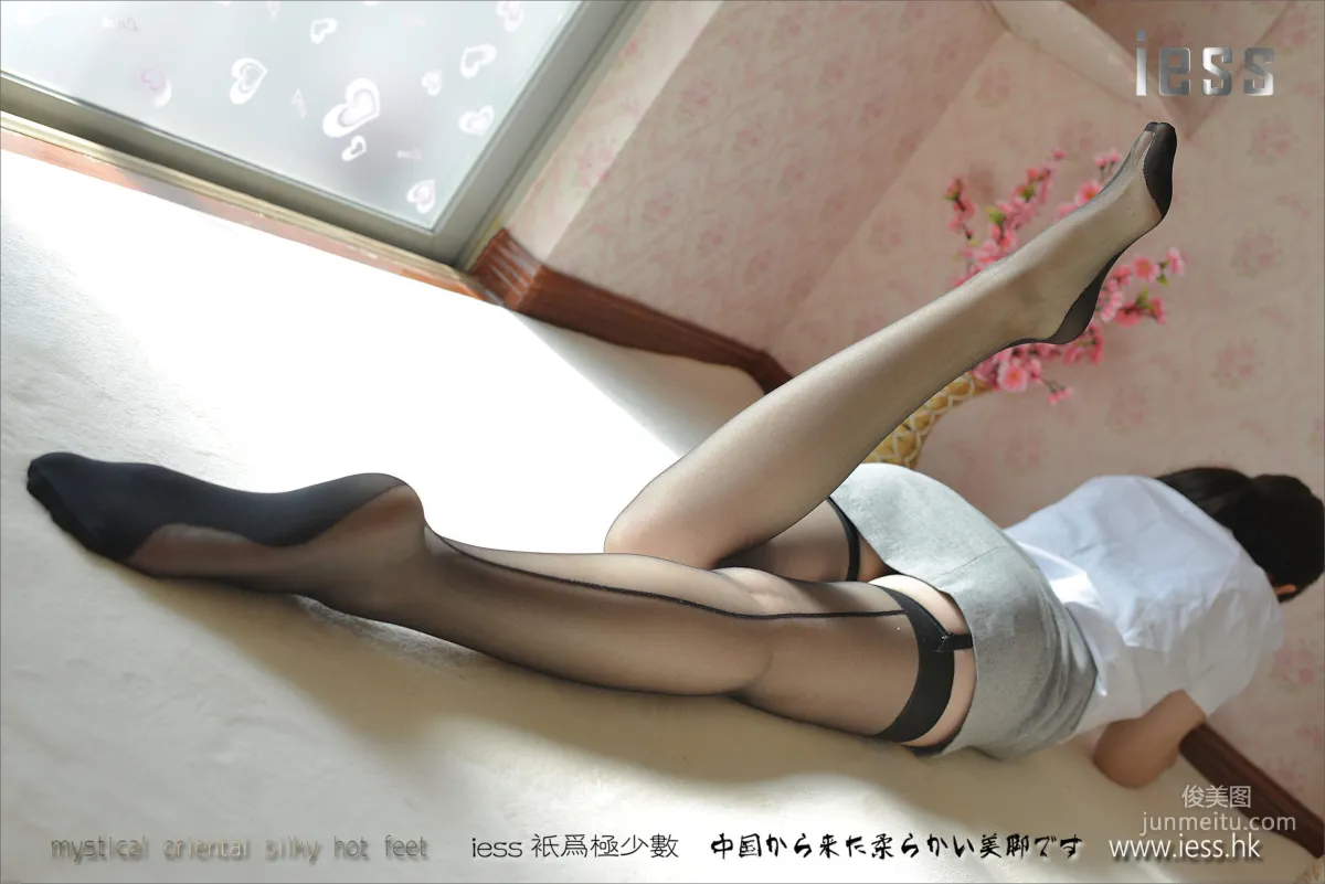 Silk Stockings Bento 069 Xiao Xi 《Warm Black Stockings Suspenders》 [IESS] Photo Set photo 53