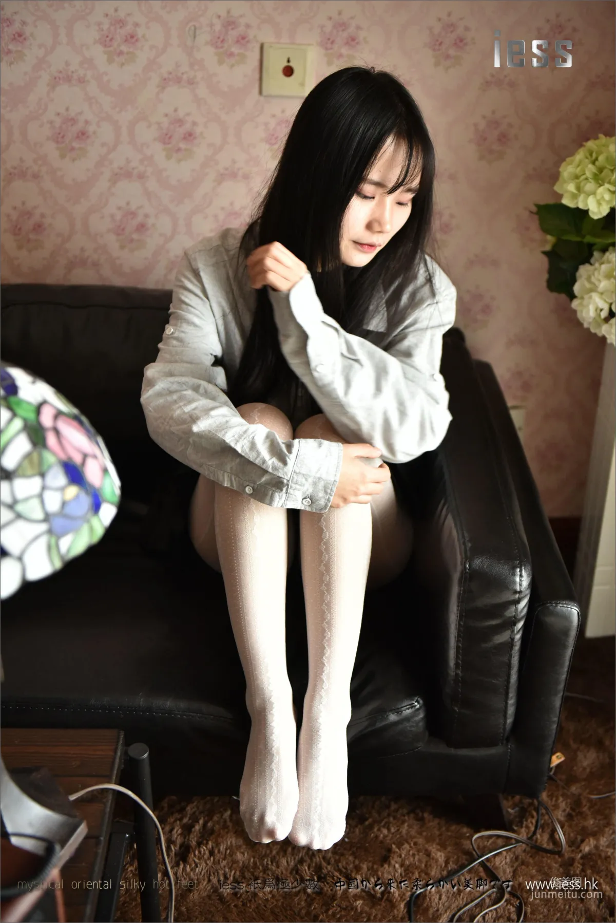 Silk Stockings Bento 097 Qi Qi, Qi Qi's Lace Pantyhose [IESS] Photo Set photo 44