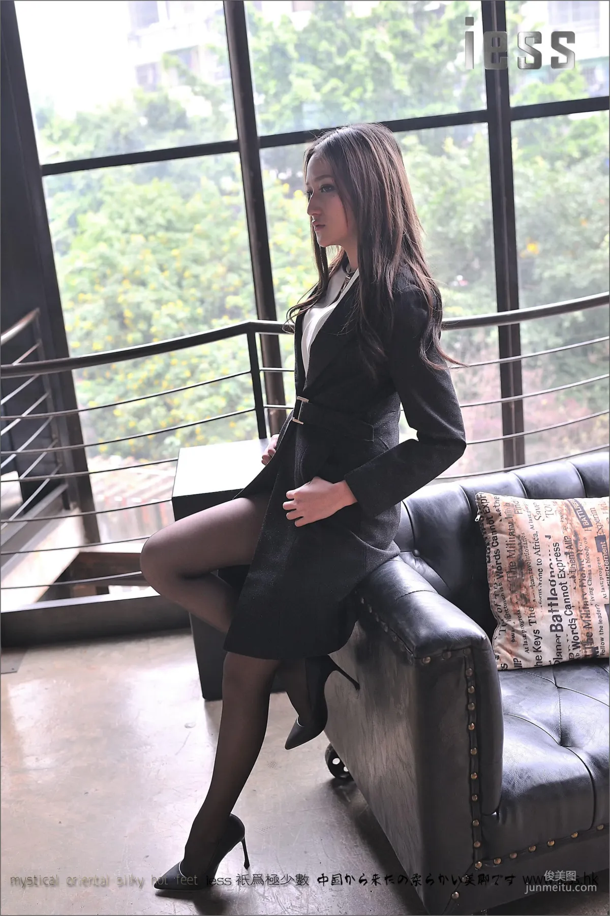 丝足便当061 潇潇 《我的腿神我的爱Ⅱ》[IESS异思趣向] 写真集1