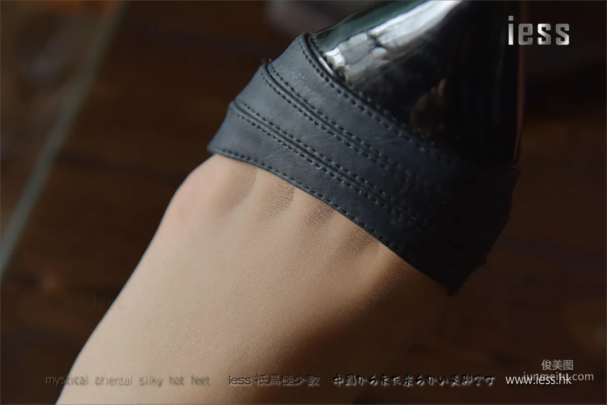 Silk Feet Bento 098 Gong Zi, Tonight Rain Enters Dreams to Take Shelter, [IESS] Photo Set photo 43