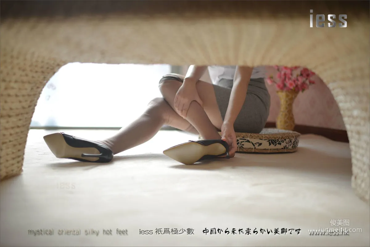 Silk Stockings Bento 111 Xiao Xi, Stockings Off Continuous Photos [IESS] Photo Set photo 58