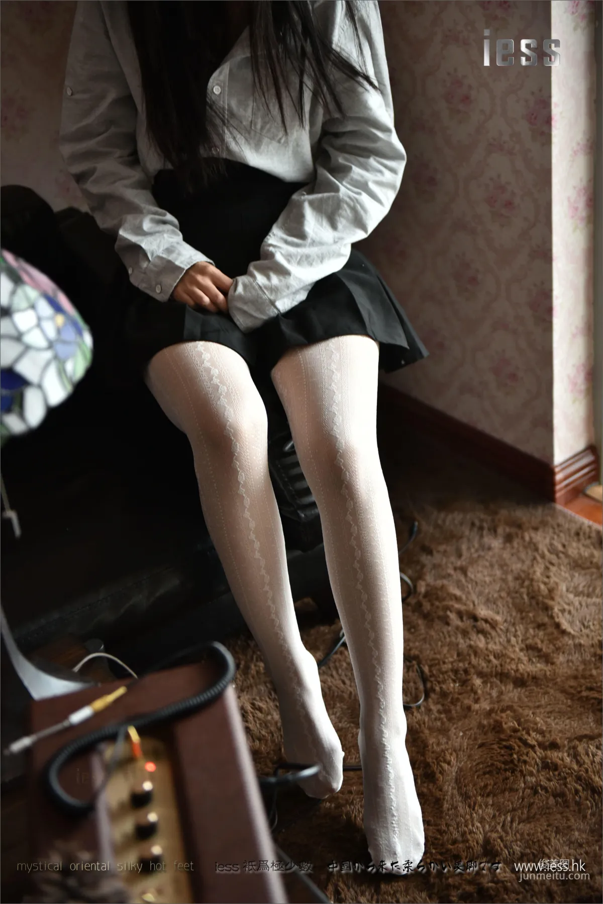 Silk Stockings Bento 097 Qi Qi, Qi Qi's Lace Pantyhose [IESS] Photo Set photo 15