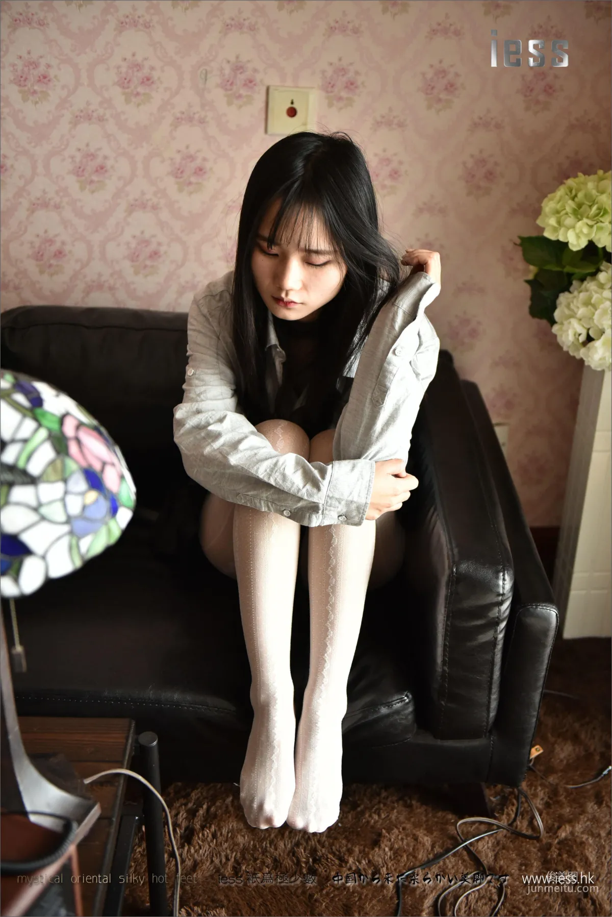 Silk Stockings Bento 097 Qi Qi, Qi Qi's Lace Pantyhose [IESS] Photo Set photo 43
