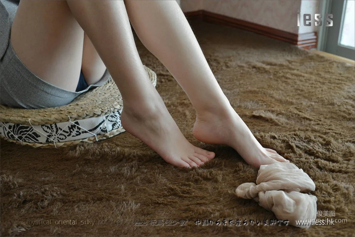 Silk Stockings Bento 105 Xiao Xi《My Female Colleague 2》 [IESS] Photo Set photo 64