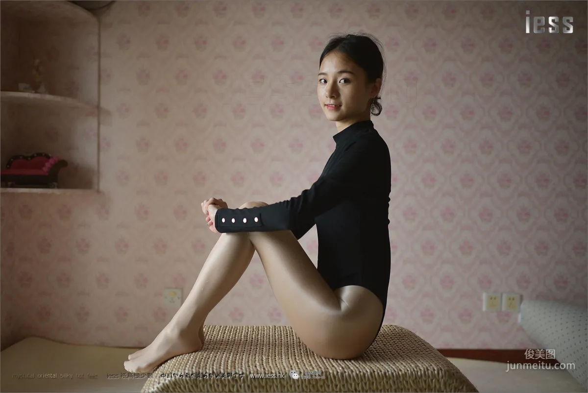 Silk Feet Bento 120 Xiao Liu, Shebin Stockings Are Here (2) [IESS] Photo Set photo 60