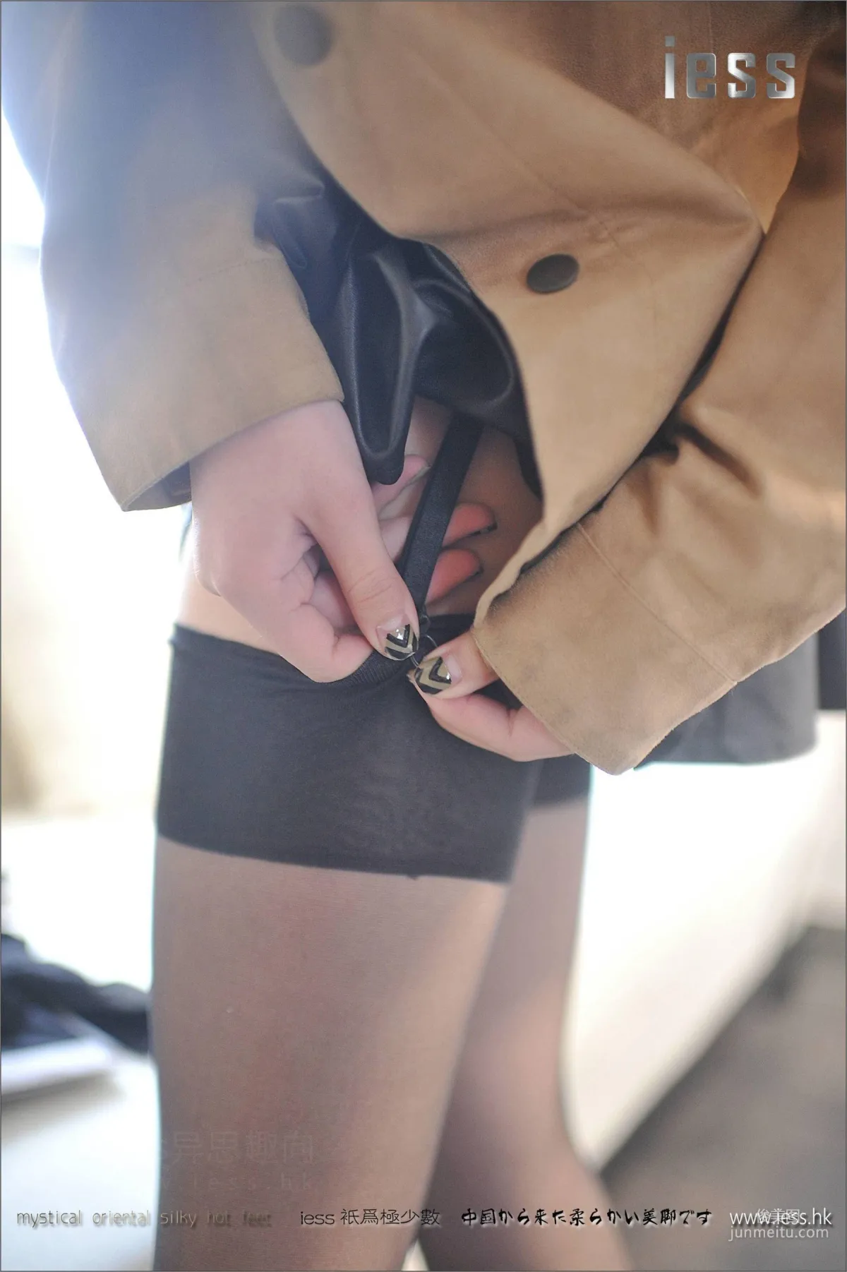 Si Xiang Jia 002 You Zi, Retro Pure Nylon Stockings [IESS] Photo Set photo 17