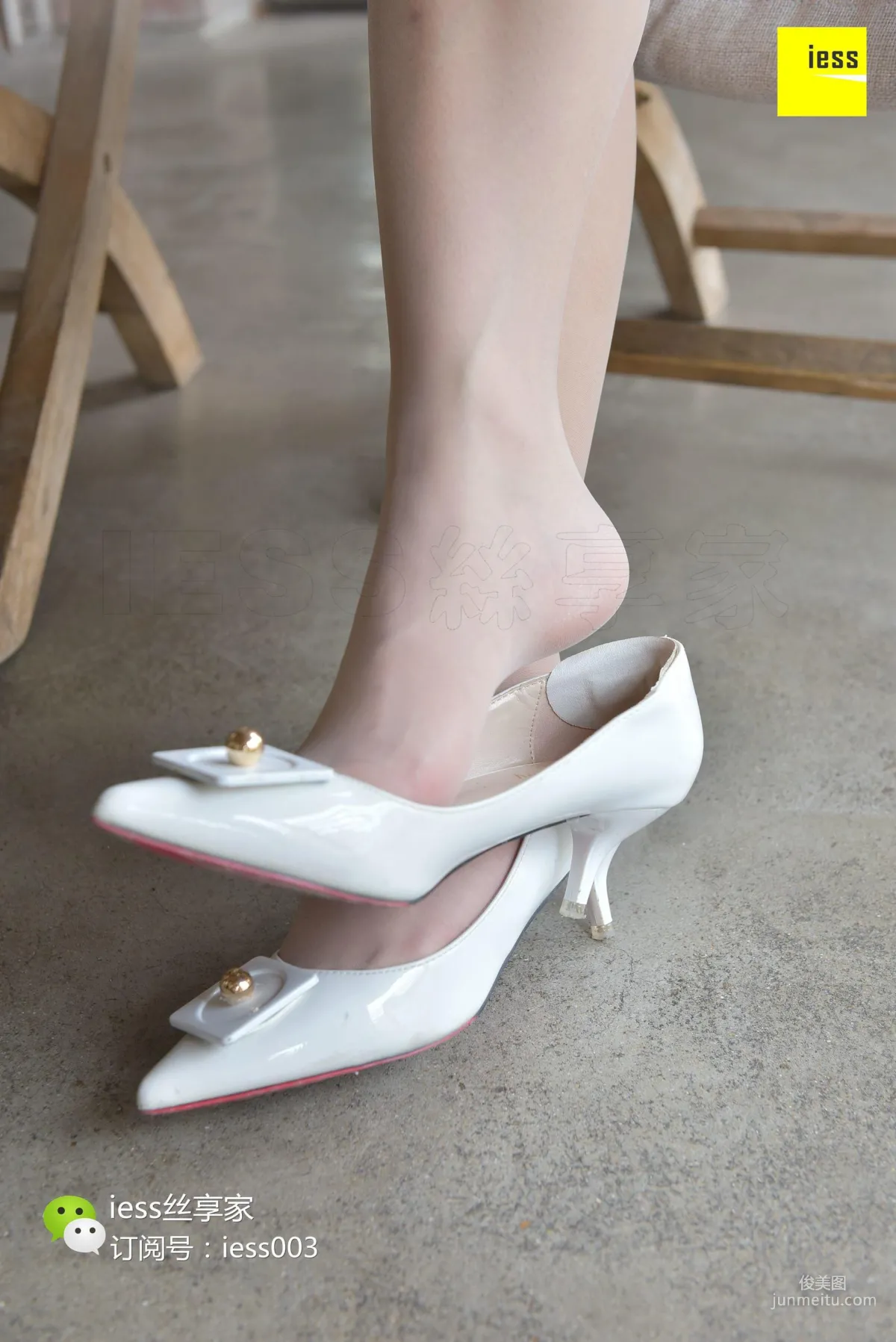 Silk Enjoyer 027 Qiuqiu, Besides White, Still White [IESS] Photo Set photo 82