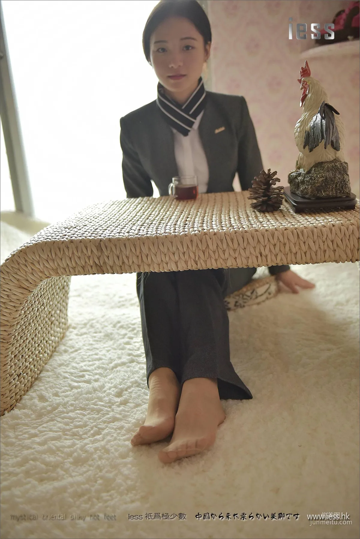 Silk Stockings Bento 114 Xiao Liu, Xiao Liu's Long Pants and Short Stockings [IESS] Photo Set photo 61
