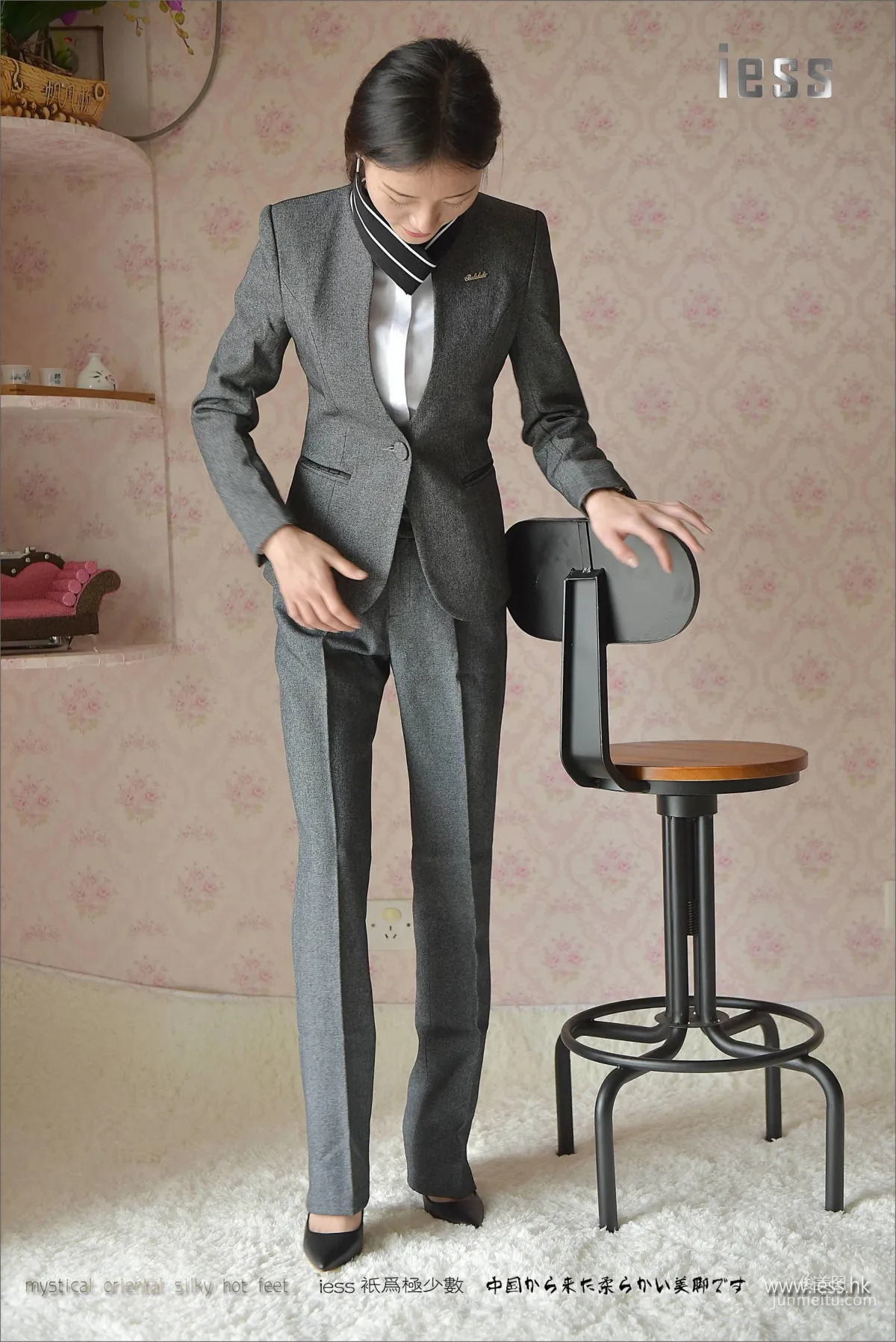 Silk Stockings Bento 114 Xiao Liu, Xiao Liu's Long Pants and Short Stockings [IESS] Photo Set photo 86