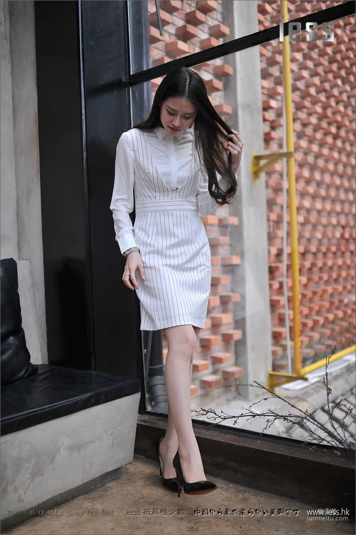 Silk Stockings Bento 116, Jia Ye, Pleasing to the Eye with a Beauty [IESS] Photo Set photo 12