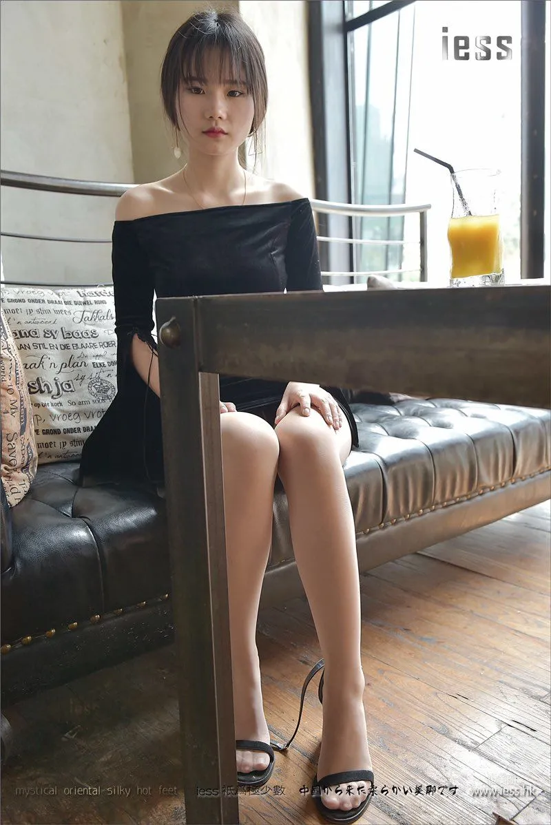 Silk Feet Bento 118 Qi Qi, Qi Qi's Ultra-Thin Sheer Stockings Soles [IESS] Photo Set photo 32