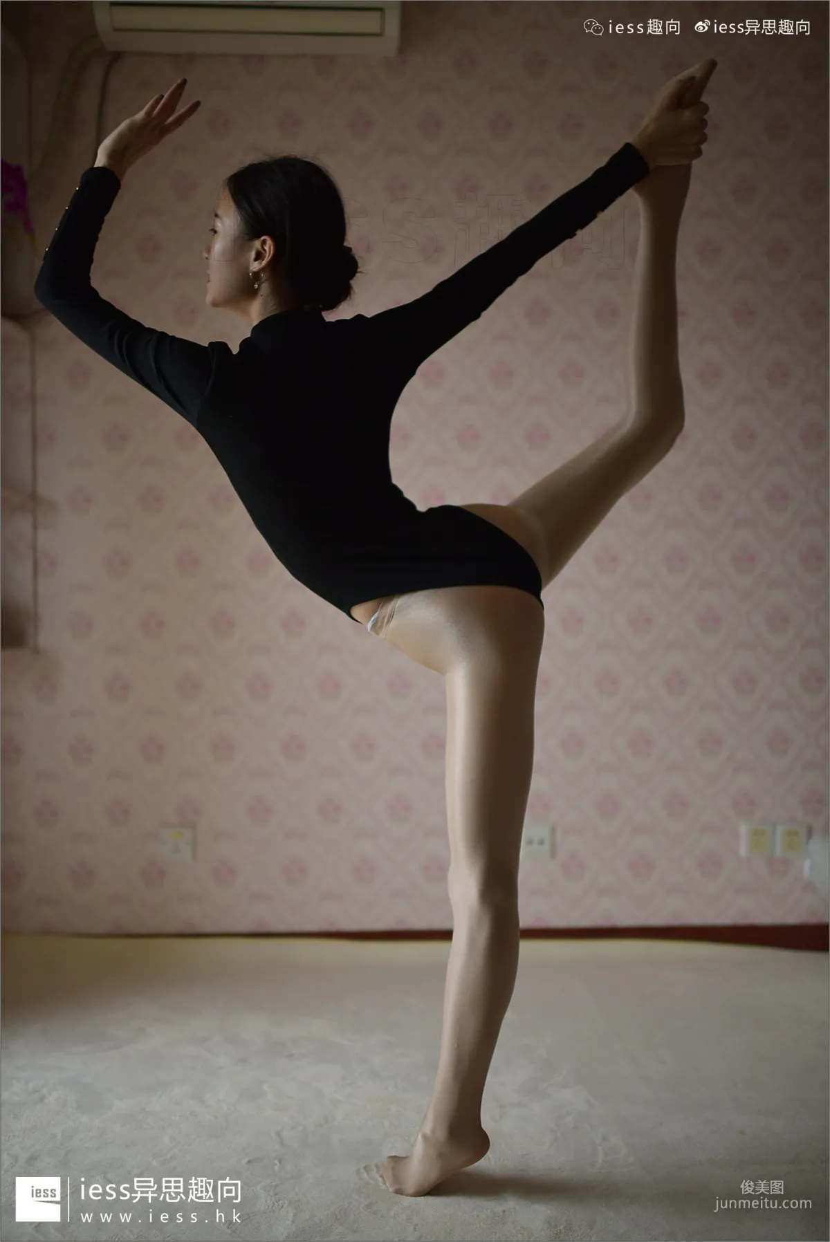 Silk Feet Bento 120 Xiao Liu, Shebin Stockings Are Here (2) [IESS] Photo Set photo 53