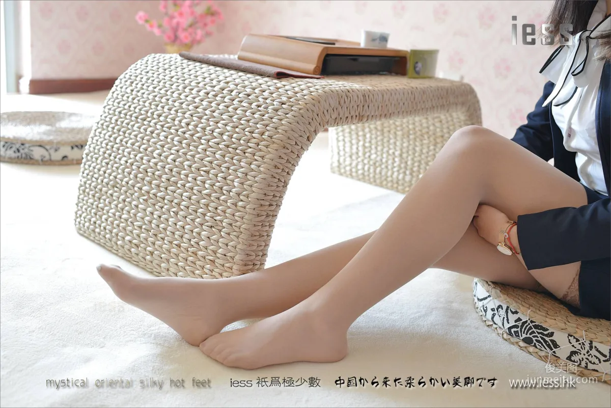 Silk Feet Bento 113 Zhang Xinyue, My Senior Is Called Dangyang, Prequel [IESS] Photo Set photo 5
