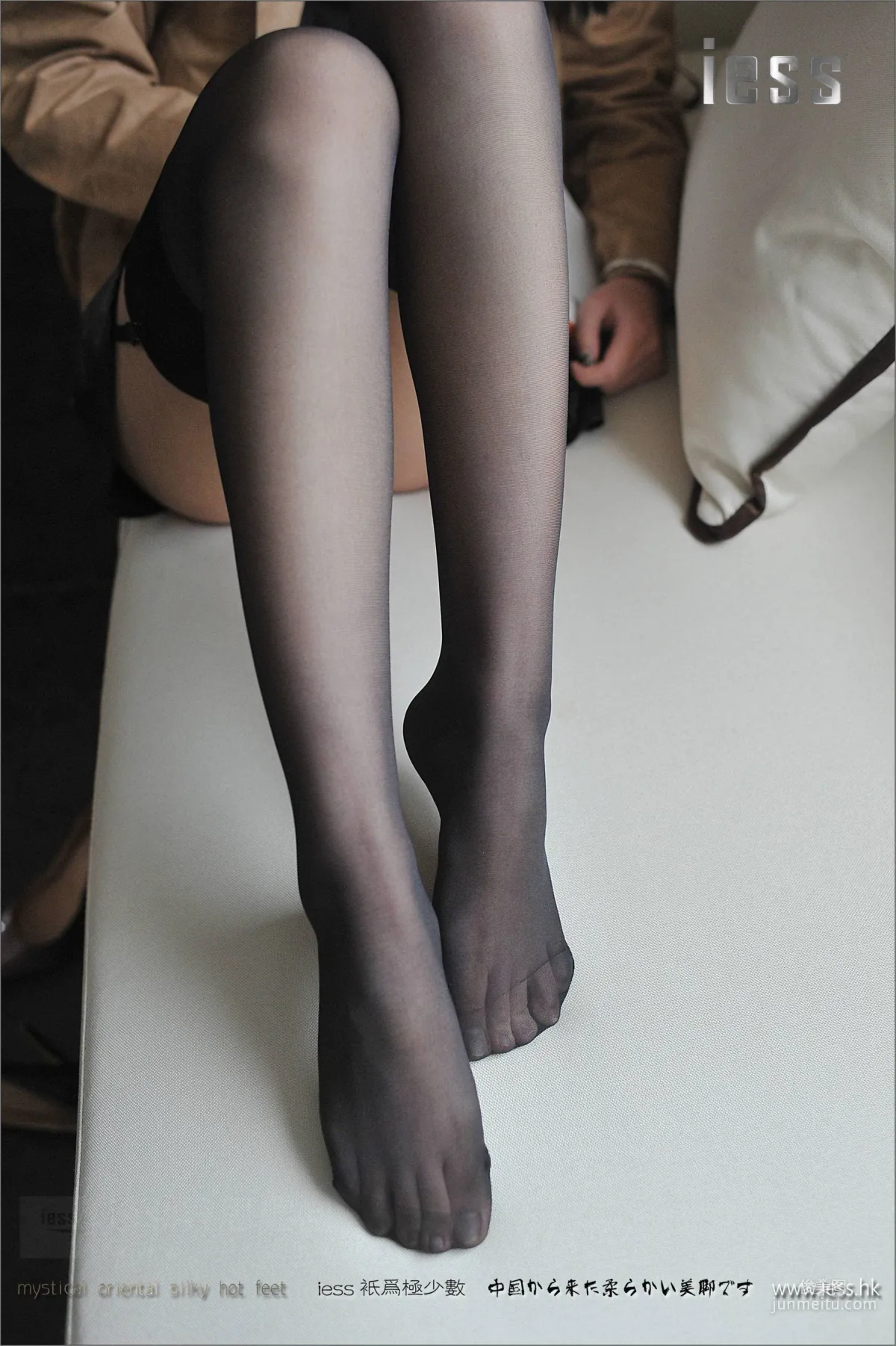 Si Xiang Jia 002 You Zi, Retro Pure Nylon Stockings [IESS] Photo Set photo 86
