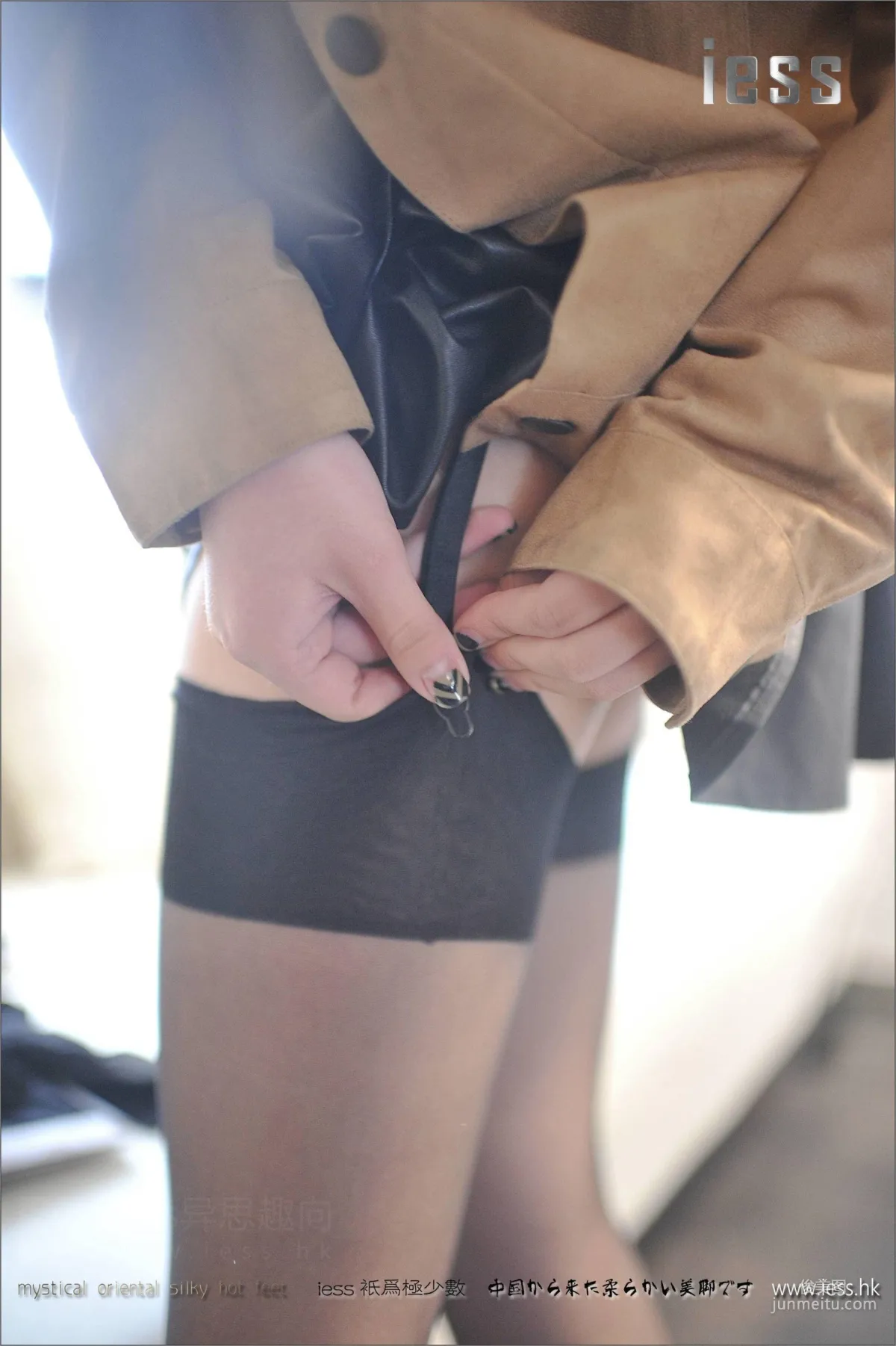 Si Xiang Jia 002 You Zi, Retro Pure Nylon Stockings [IESS] Photo Set photo 16