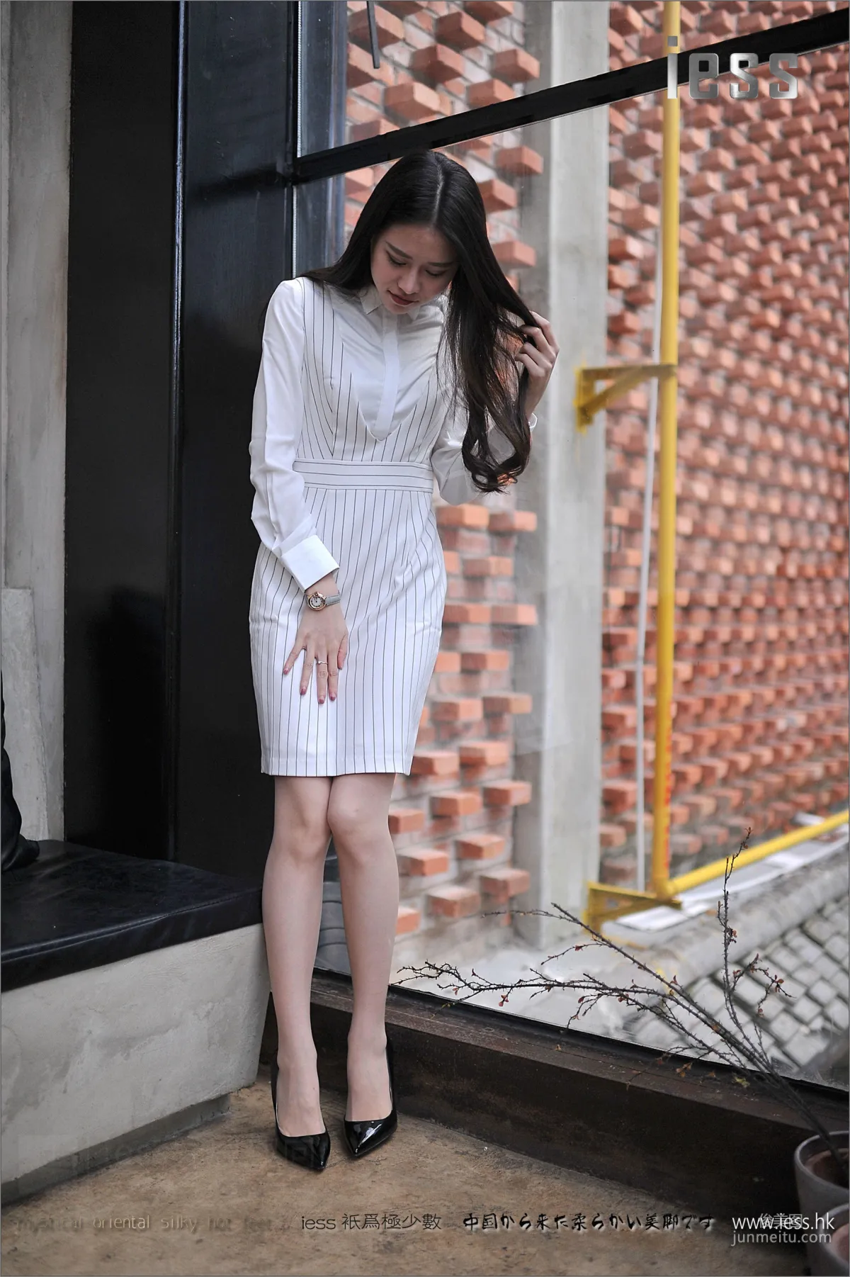 Silk Stockings Bento 116, Jia Ye, Pleasing to the Eye with a Beauty [IESS] Photo Set photo 23