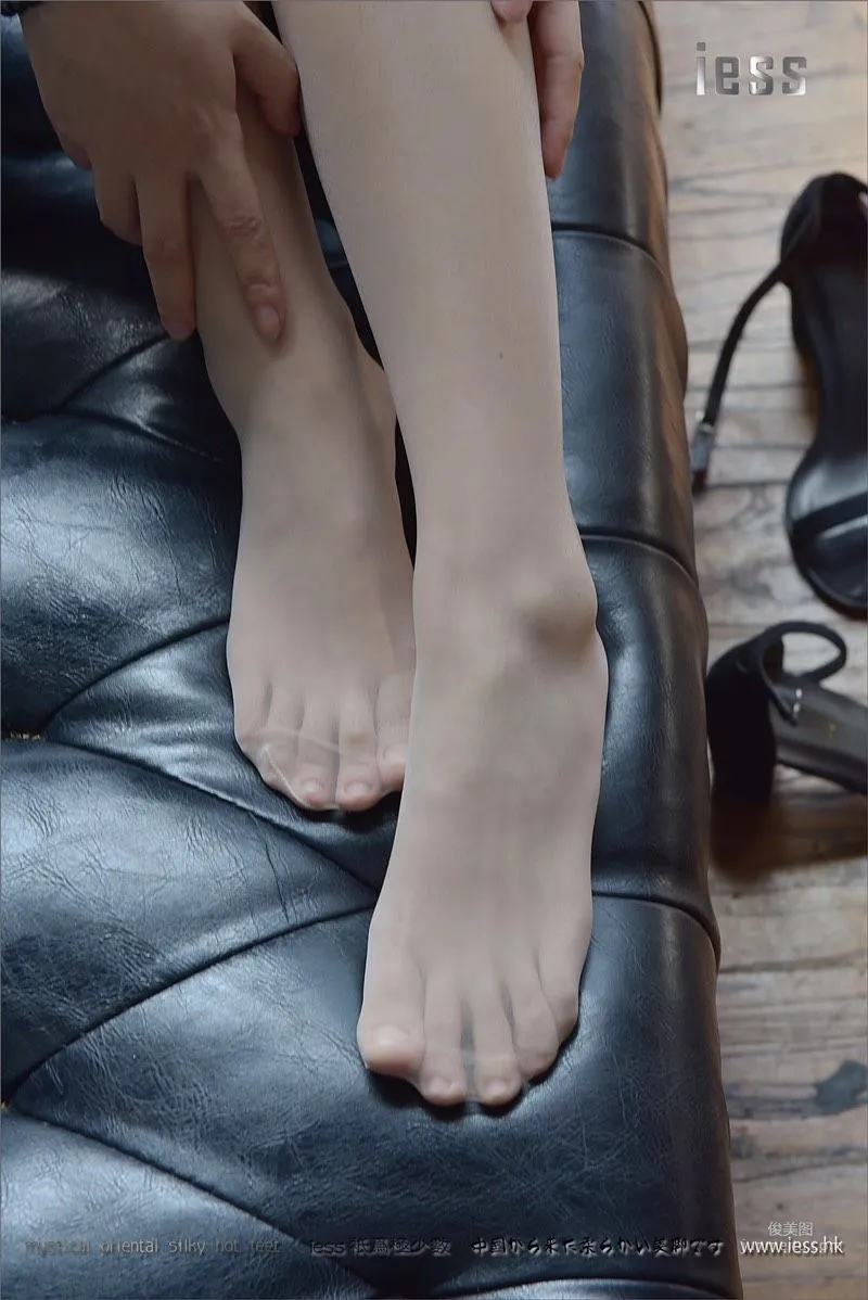 Silk Feet Bento 118 Qi Qi, Qi Qi's Ultra-Thin Sheer Stockings Soles [IESS] Photo Set photo 61