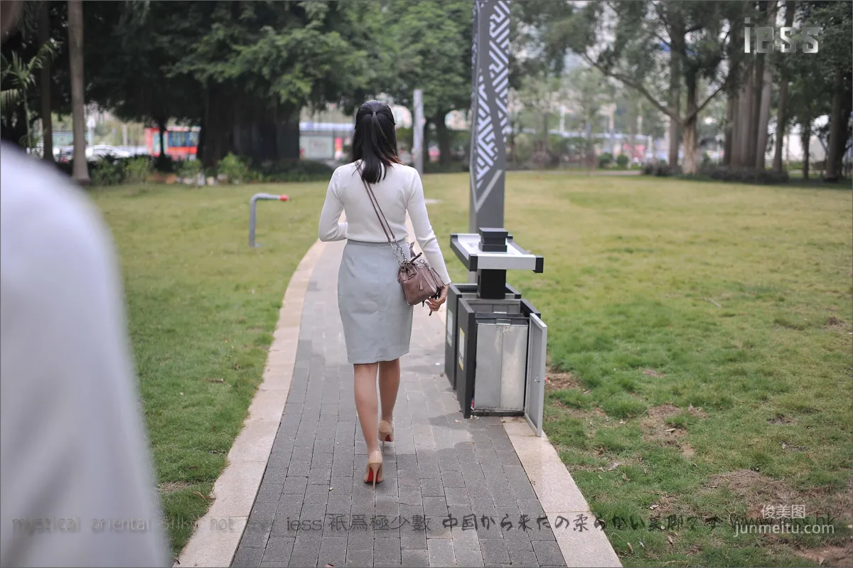 丝足便当127《户外丝袜》[IESS异思趣向] 写真集6