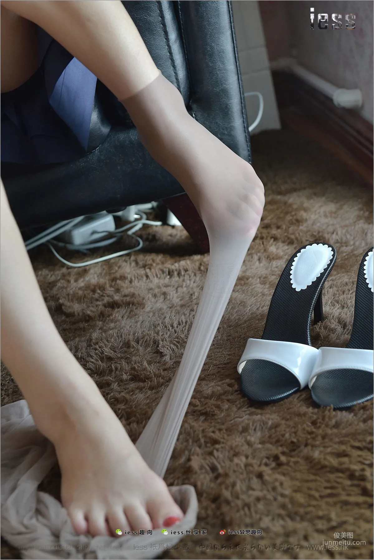 Silk Feet Bento 146 Shan Shan, Bare Feet White Slippers [IESS] Photo Set photo 20
