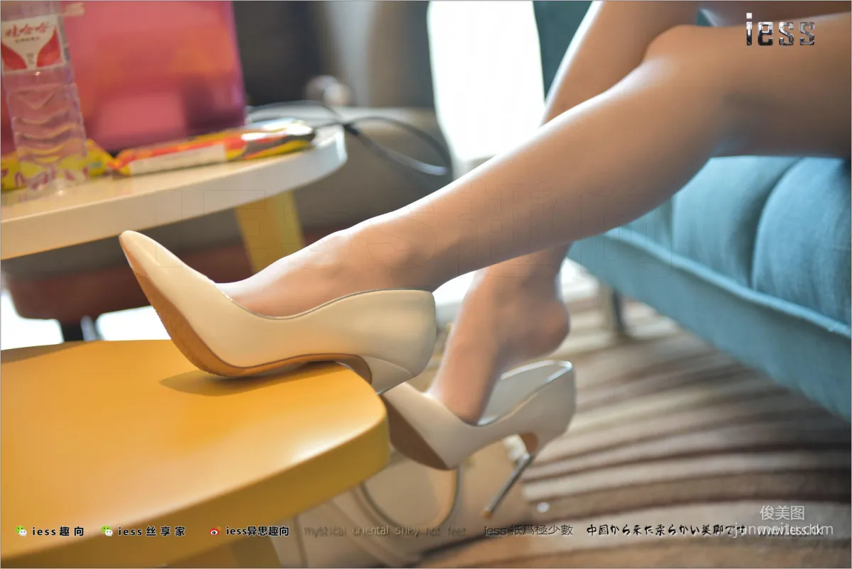 Silk Stockings Bento 140 Qiuqiu, White High Heels White Stockings White Suit Skirt [IESS] Photo Set photo 44